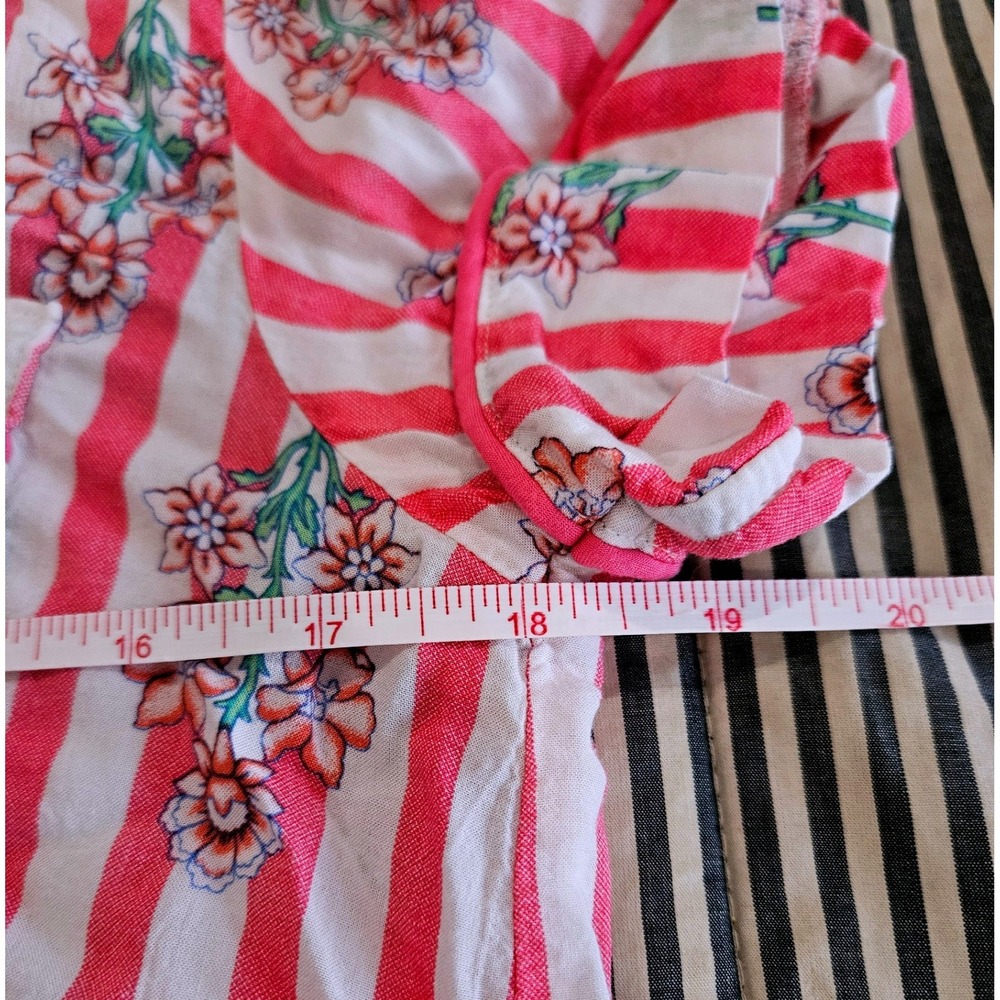 Crown & Ivy Small Pink White Stripe Floral Pajama Set Short Capris 2 Piece - Picture 7 of 11
